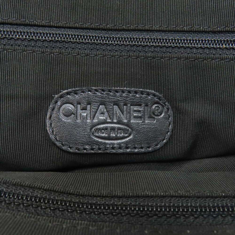 CHANEL Black Logo Tote Bag - Picture 6 of 16